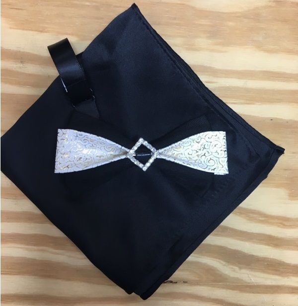 *Men's Diamond Look Middle with Creamy Details Shrunk Bow Tie + Solid Hanky